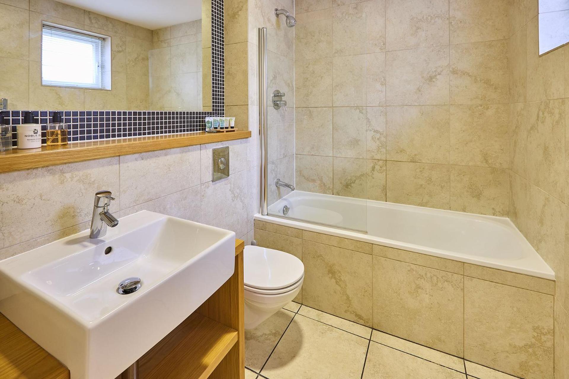 Host & Stay - Waterside Durham Ngoại thất bức ảnh